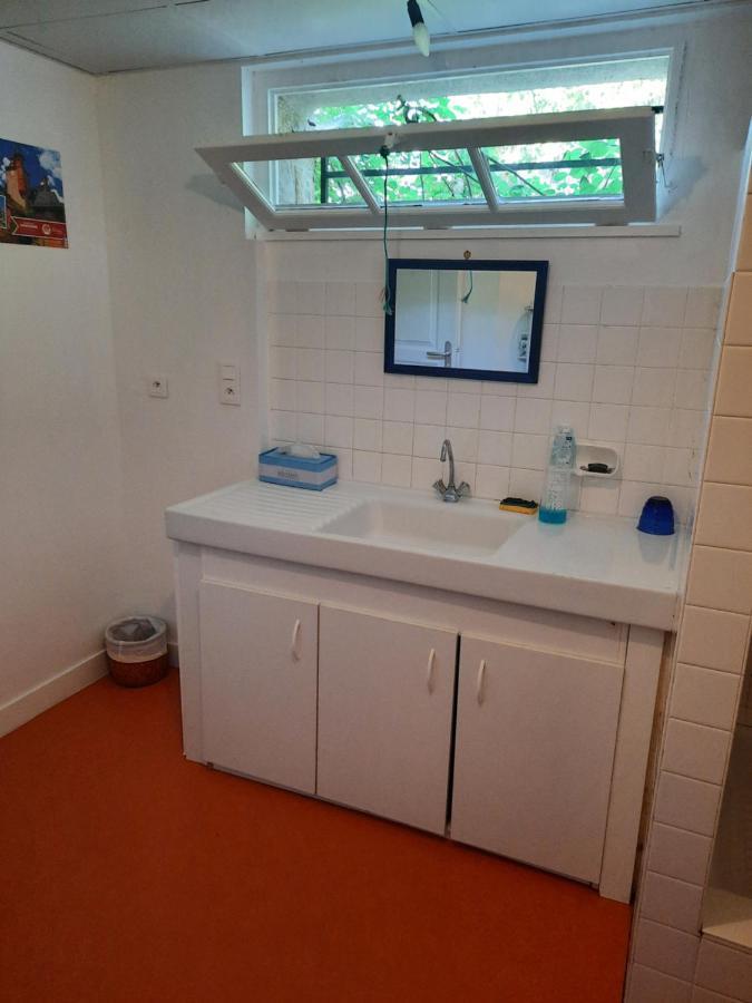 Chambre pour 2, 3 ou famille nombreuse 2 adultes 5 enfants et jeunes Belmont-Bretenoux Extérieur photo